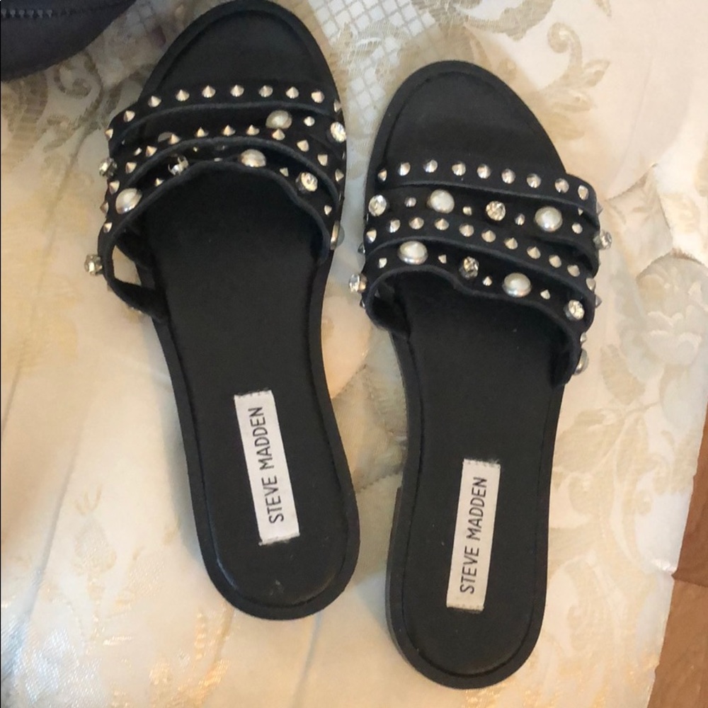 Steve Madden slides